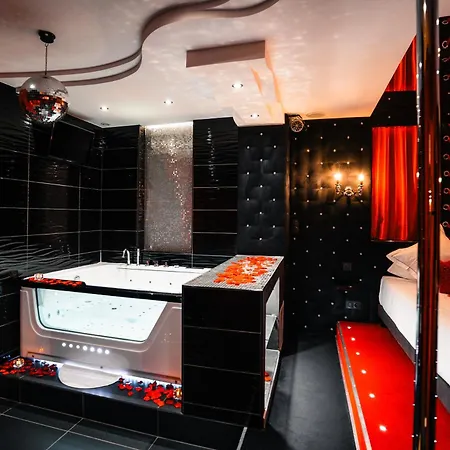 Le Cabaret Vip Апартаменты *