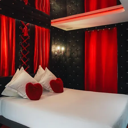 Le Cabaret Vip Апартаменты