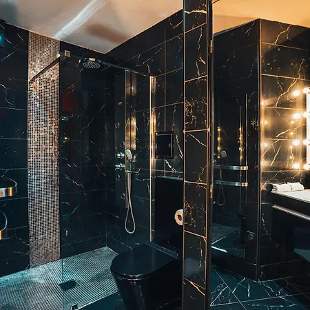 Le Cabaret Vip Apartmán *
