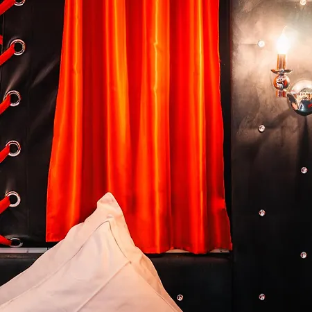 Апартаменты Le Cabaret Vip Лион