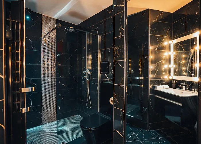 Le Cabaret Vip Apartmán *