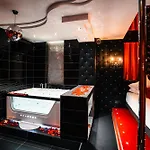 Le Cabaret Vip Appartement *