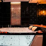 Le Cabaret Vip Appartement *