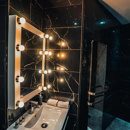 Le Cabaret Vip Apartamento