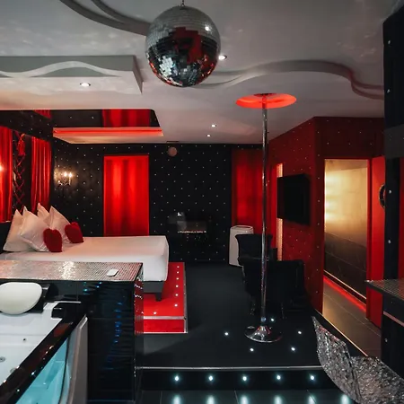 Διαμέρισμα Le Cabaret Vip *